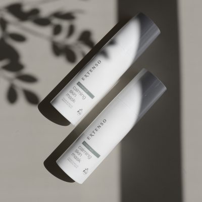 Extenso cosmetica merk met kalmerend gezichtsmasker.