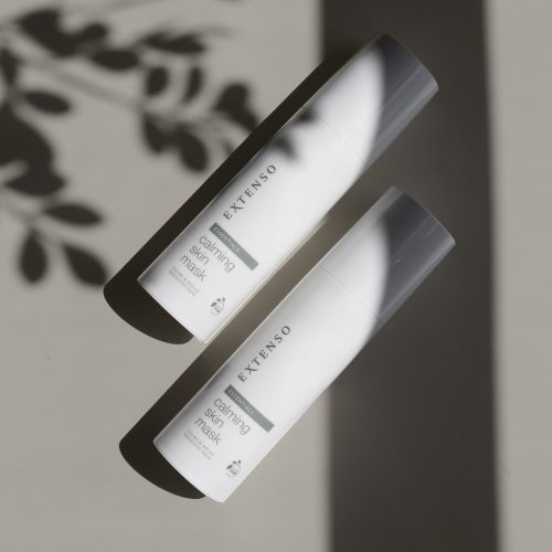 Extenso cosmetica merk met kalmerend gezichtsmasker.